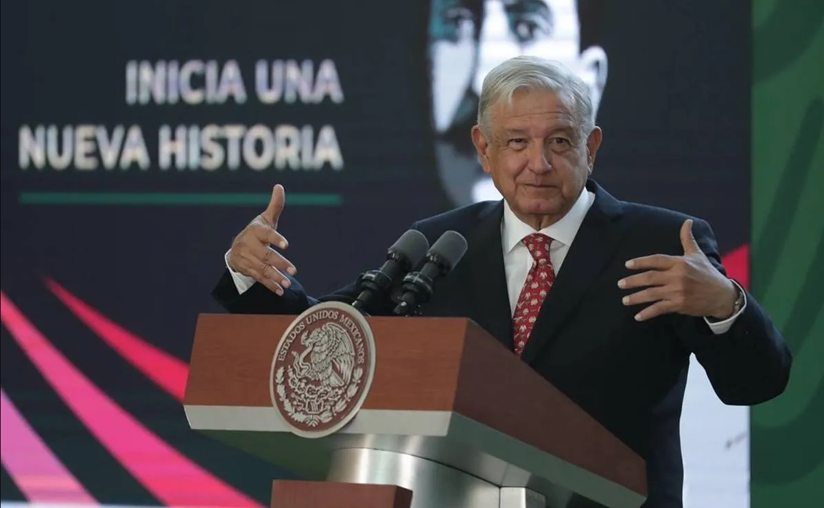 AMLO presume afluencia de pasajeros y visitantes al AIFA