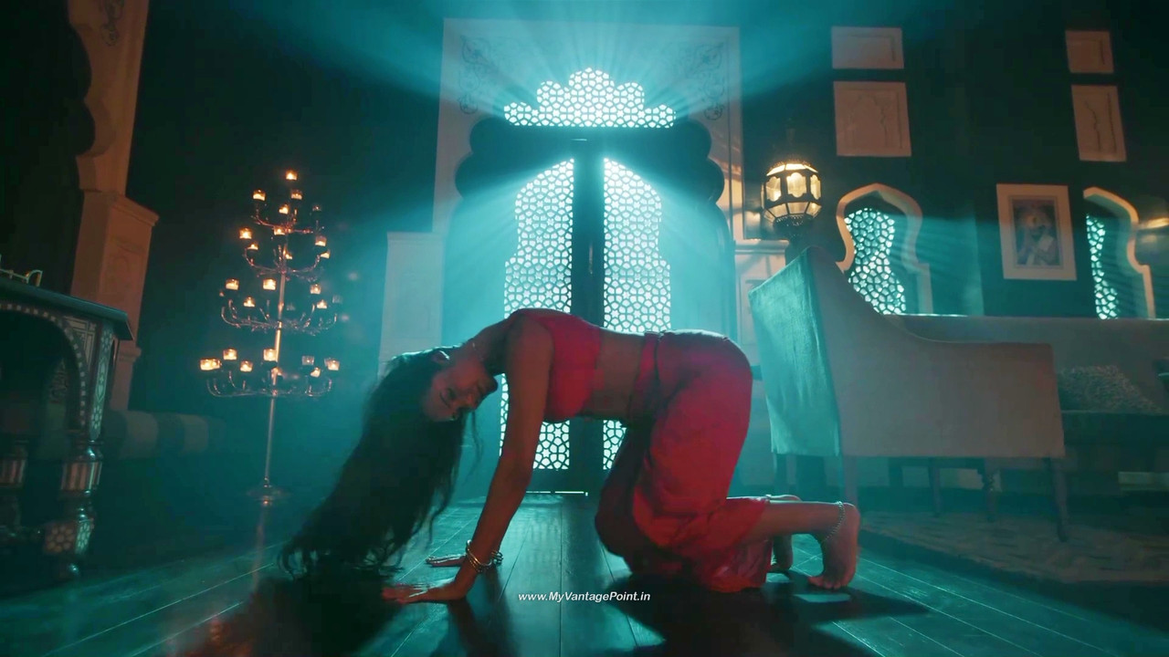 112Esha Gupta Hot in Aashram Web Series