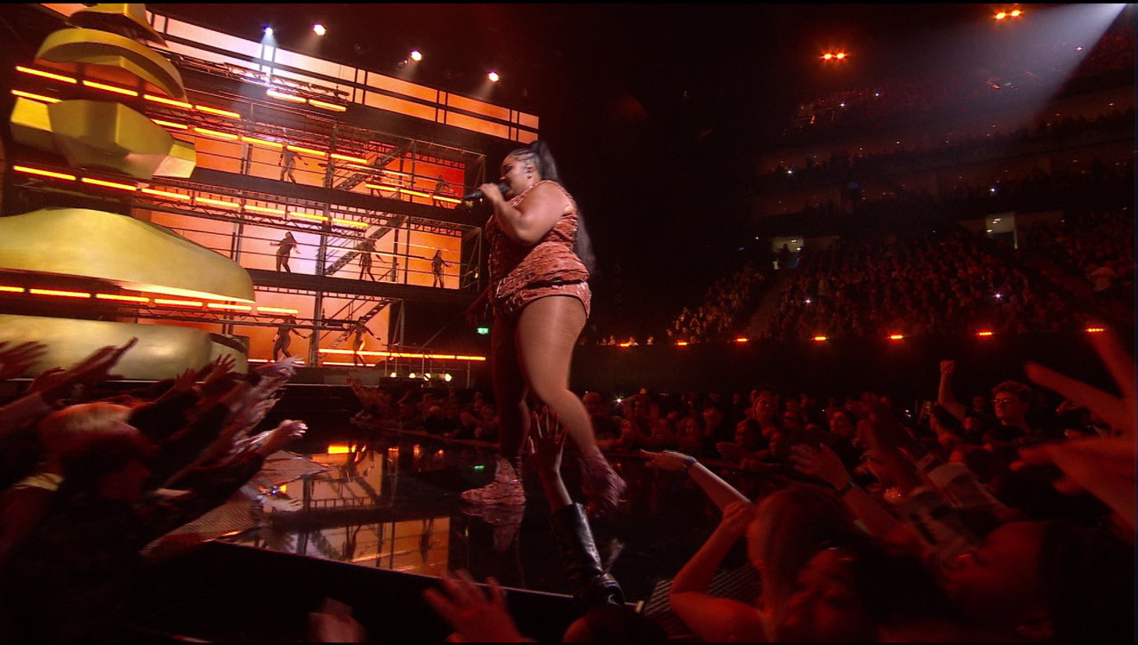 Lizzo - Medley,2020 Brit Awards,18 feb(FEED-1080i-MPA2[00_02_23.