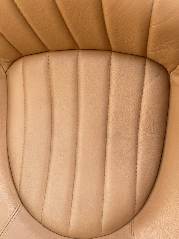 736E984C-5737-45C1-A66F-5C6900BA172F