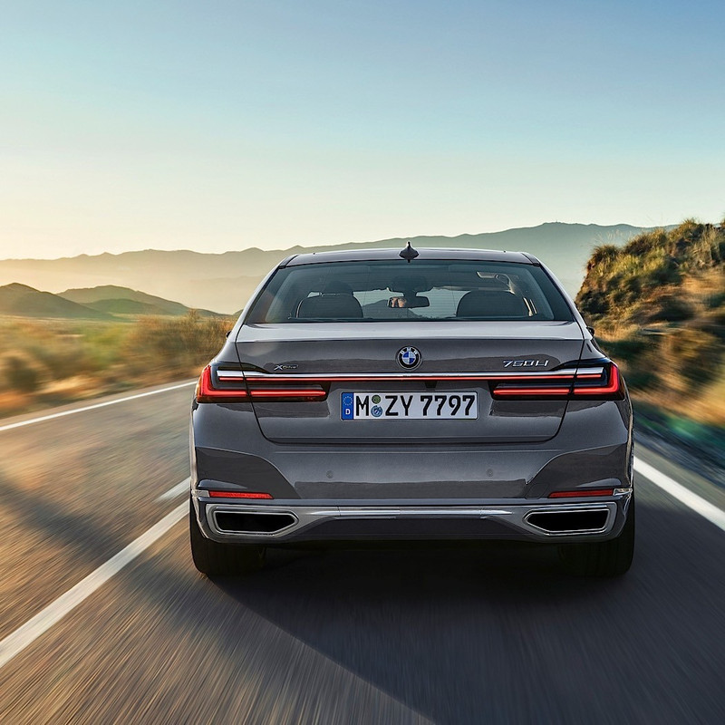 2020 BMW 7 Series (37)