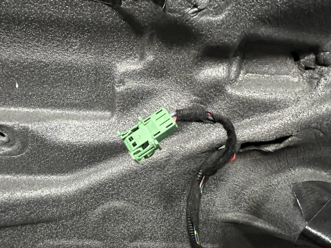 99321853-3CD5-4F5A-9FBC-B6EA091D1D47