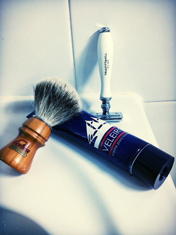 BA58A524-881D-4389-881A-F2100054431D