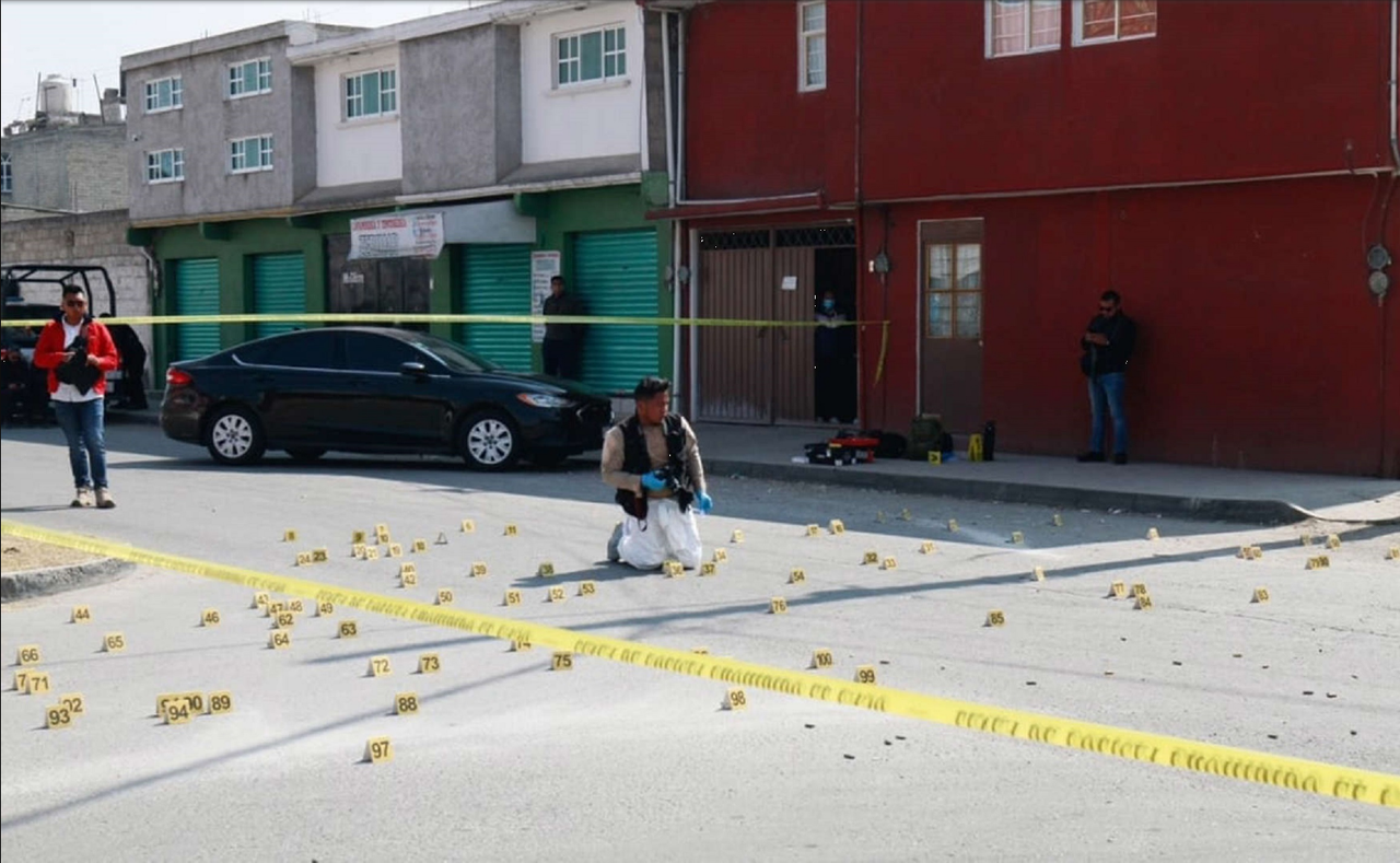 Mujeres policías acribilladas en Edomex, sujetos les dispararon más de 100 balas