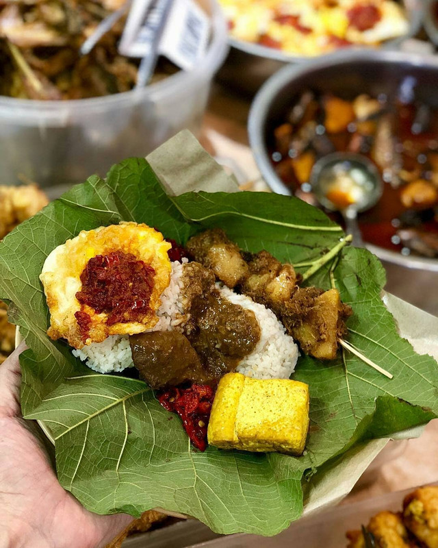 Nasi Jamblang Cirebon
