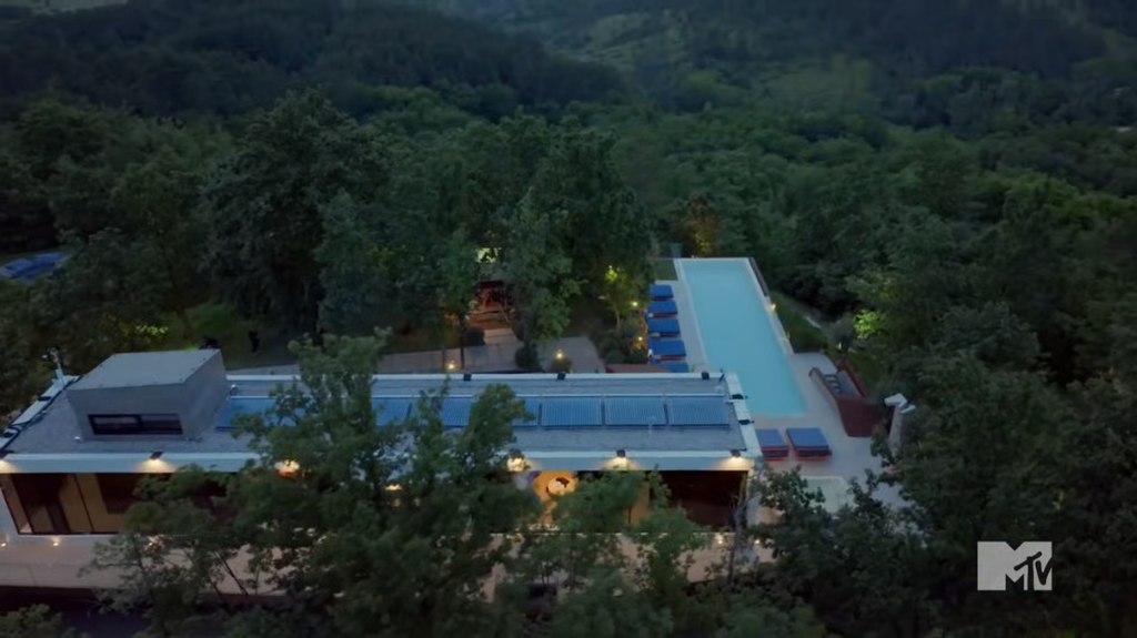 [Image: y1offdh9x42n.png]