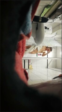[Image: Voyeur14395120219.jpg]