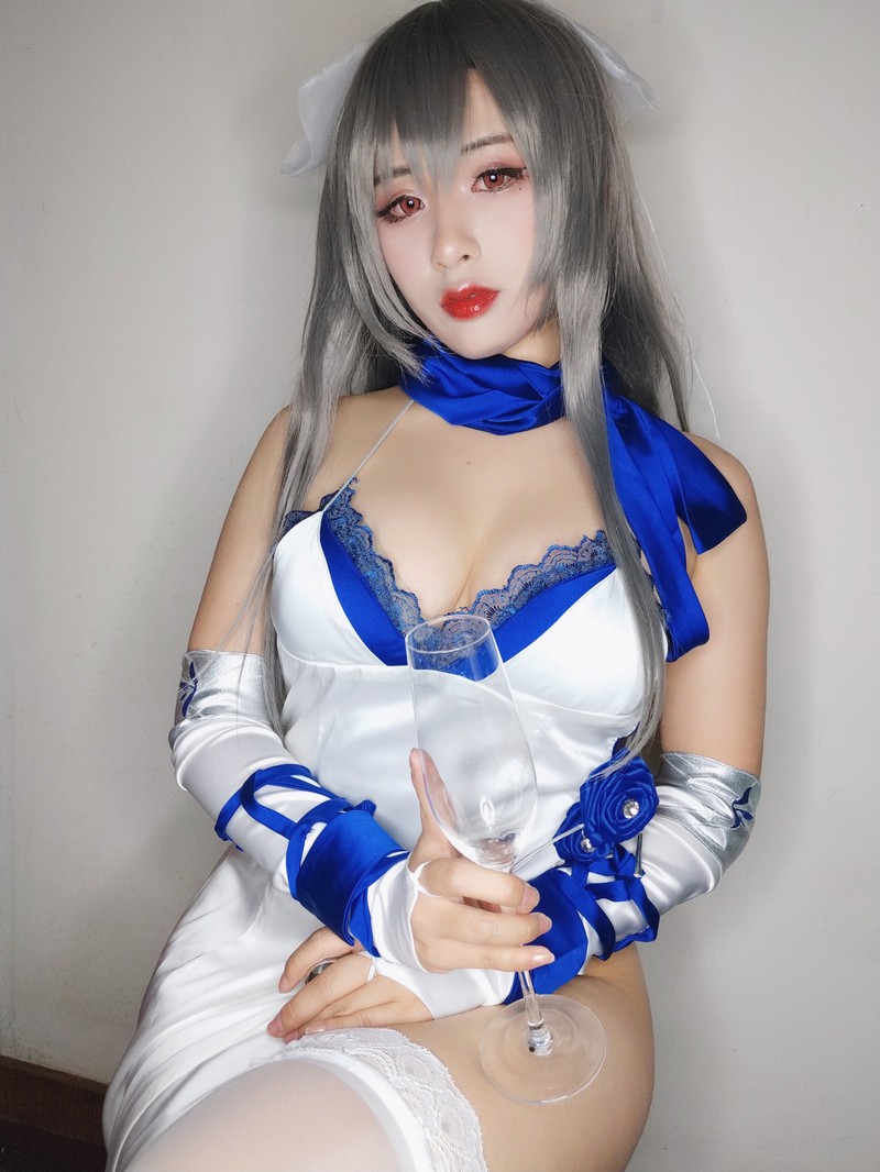 柘烟Zuken 路易九世 礼服自拍 Cosplay（Azur Lane Saint Louis）【39P + 2V｜102.3MB】插图2