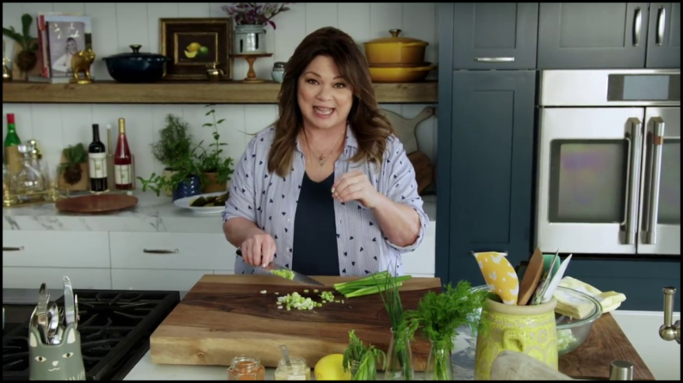 [Image: 0c9axui3gb5b.png]