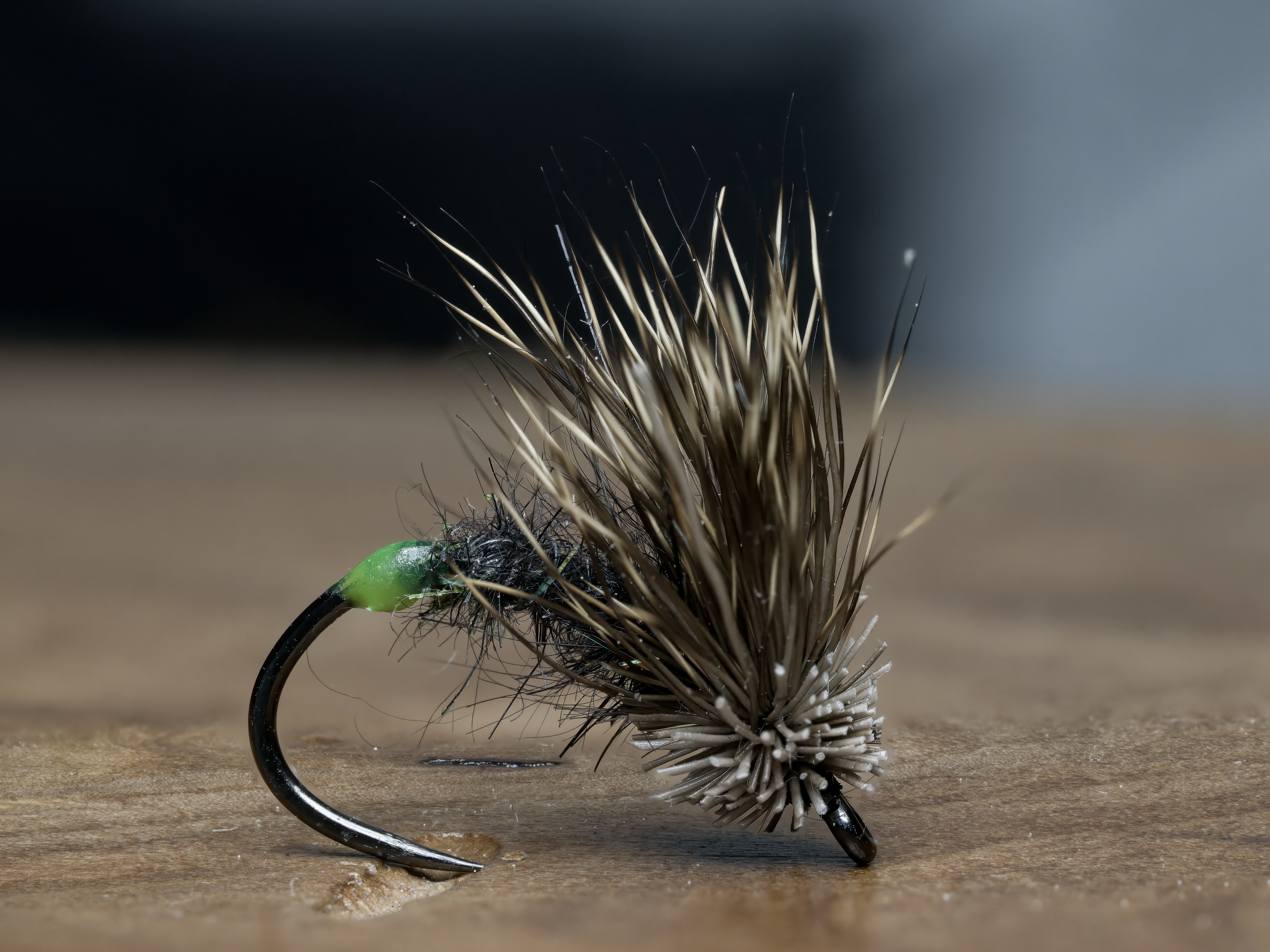 ZV2025-05-17-17-42-38-B-R8-S4-Fly-Tying.jpg
