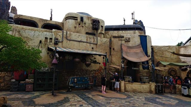 DISNEYLAND ~ STAR WARS: GALAXY'S EDGE, LA GUIA - Blogs de USA - SAVI'S WORKSHOP HANDBUILT LIGHTSABERS: Montando nuestro sable láser (3)