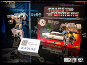 Toy-Fair-2019-Ectotron-Ghostbusters-Crossover-Figure-Packaging