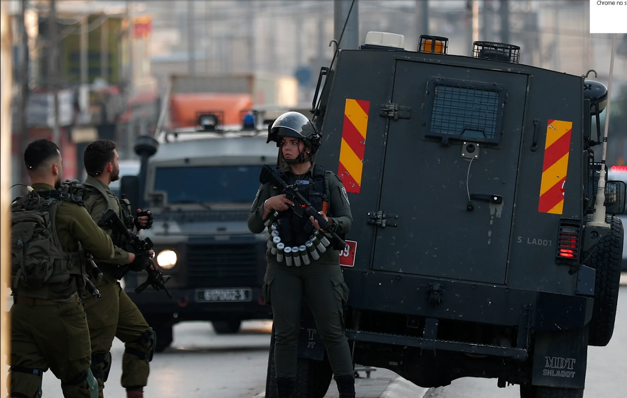 Palestino dispara contra auto y mata a 2 israelíes