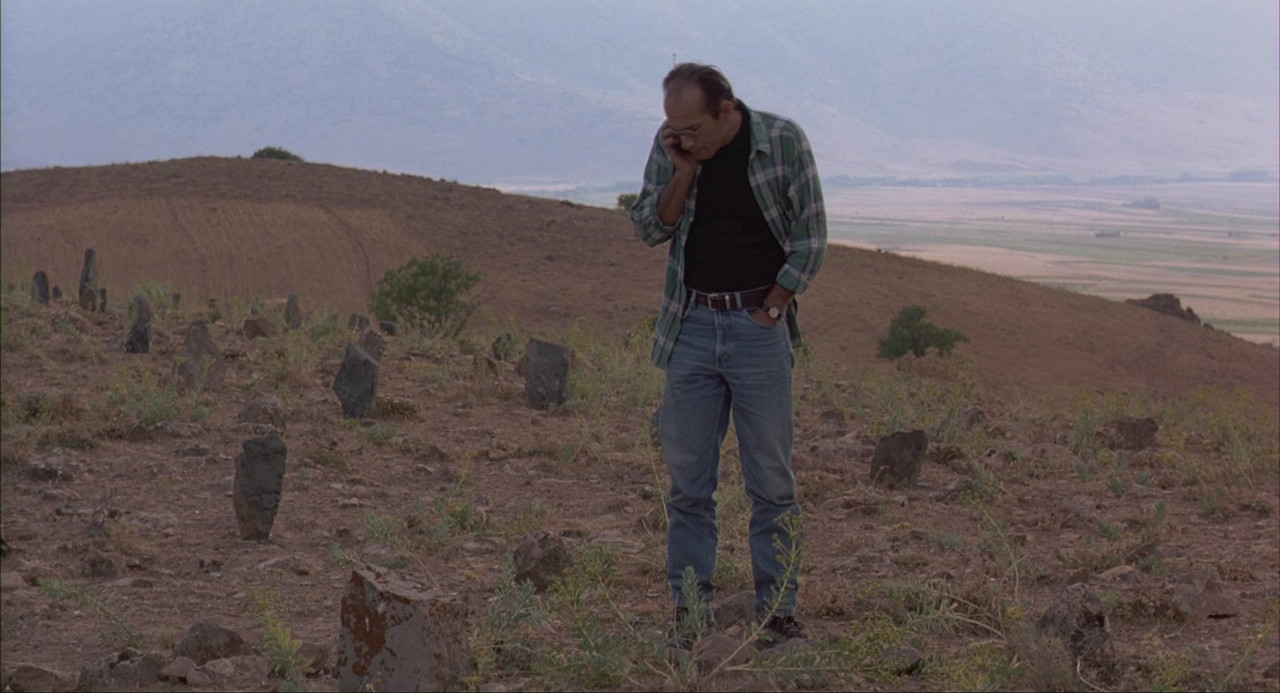 The Wind Will Carry Us (1999) (1080p BluRay x265 r00t)-7