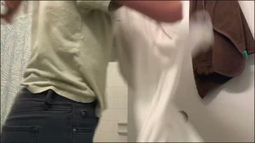 [Image: Voyeur26565101424.jpg]