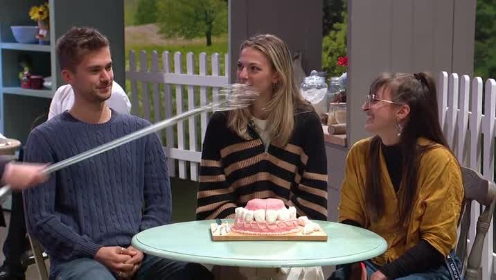 [Image: cb40z3bgv5lk.jpg]