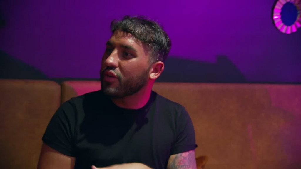 [Image: 66fmc86ebphy.jpg]