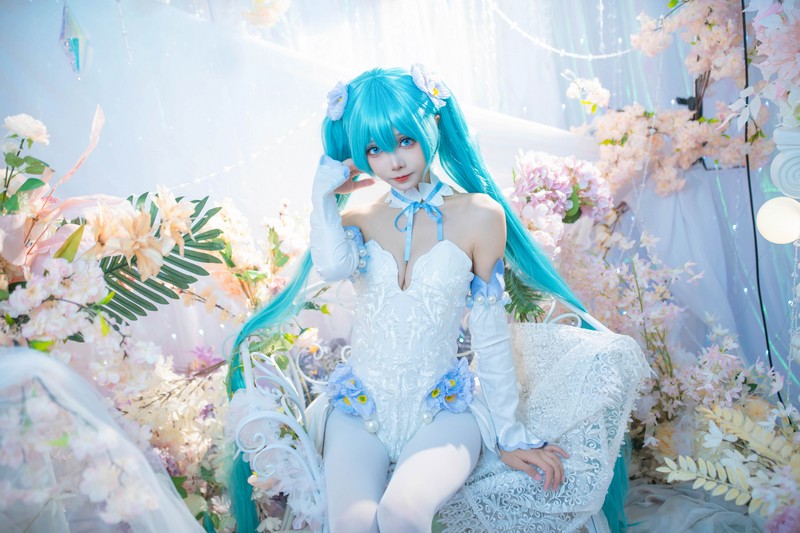 艾西Aiwest 初音未来粉蝶花Cosplay写真图集 Miku高清美图 44P (159.9M)插图9