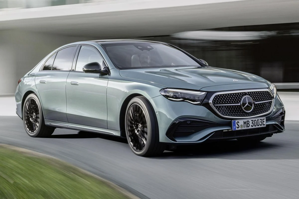 Benz e-class Saloon