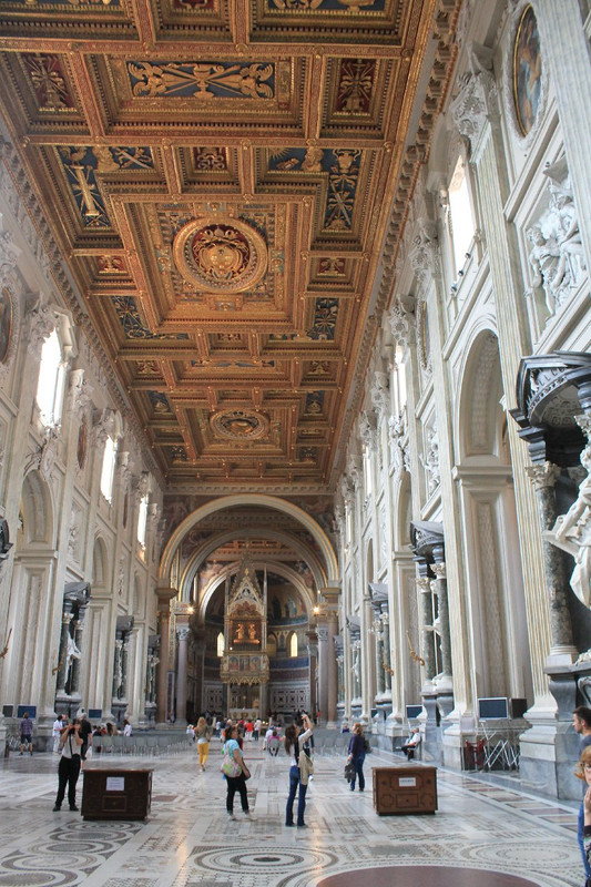 10 ЛатеранВнутри