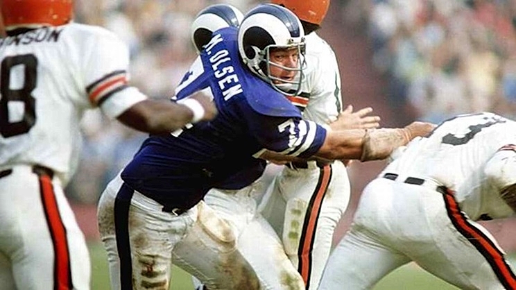 UNDEFEATED-MERLIN-OLSEN-RAMS-1-FOTOR.jpg