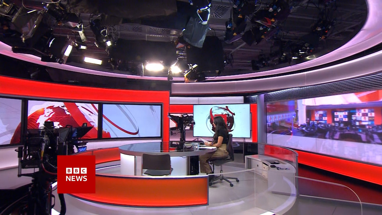 BBC News_20230326_02450600.ts_snapshot_00.43.07.214