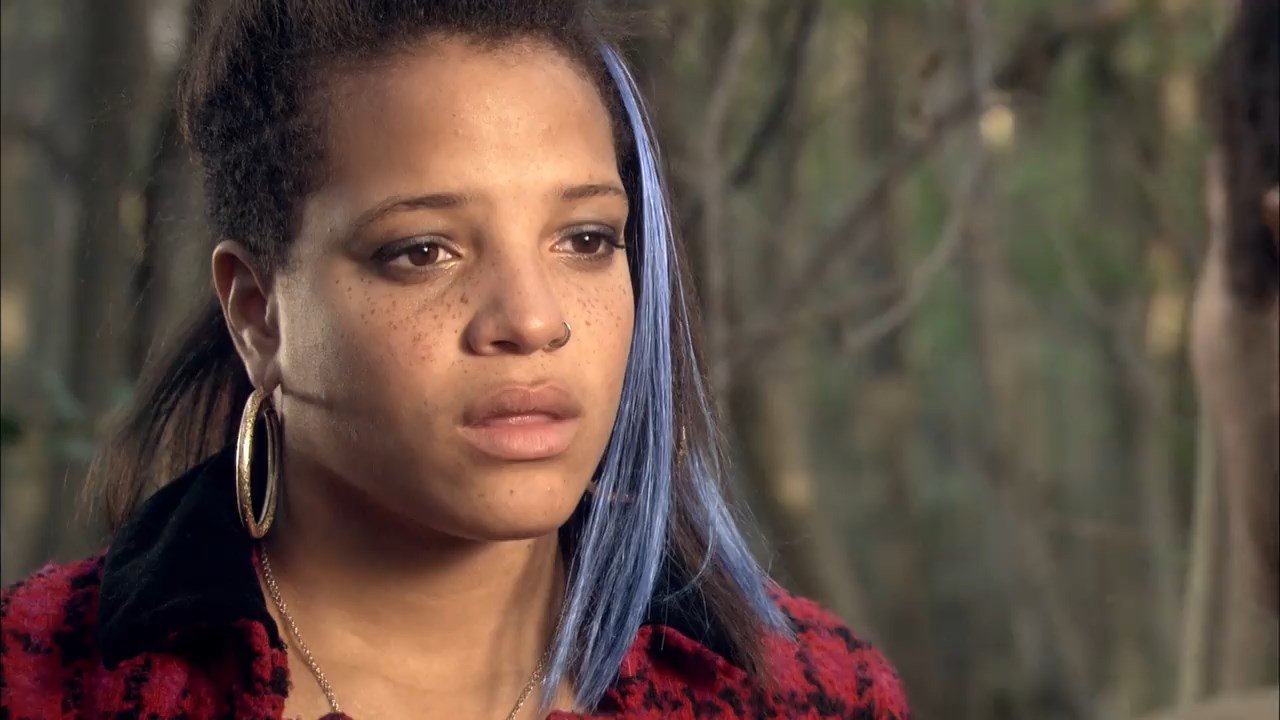 Skins (2011) Season 5 [Hindi + Tamil + Telugu + English] WebRip 480p, 720p ESub - Complete Screenshot