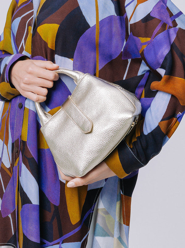 Martino Midali celebra i 40 anni di stile con la Gold Princess Bag Martino Midali celebra i 40 anni di stile con la Gold Princess Bag