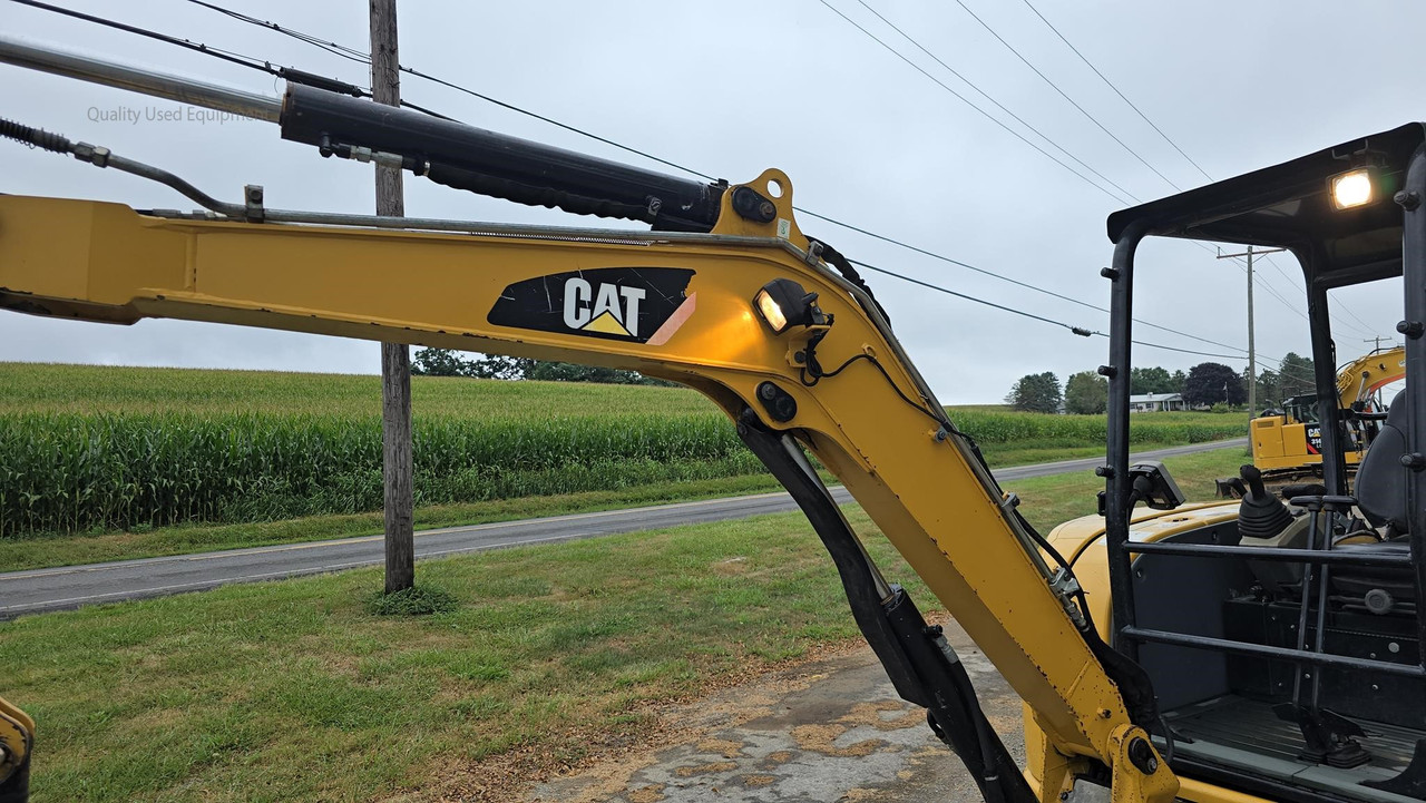 Vehicle thumbnail 34