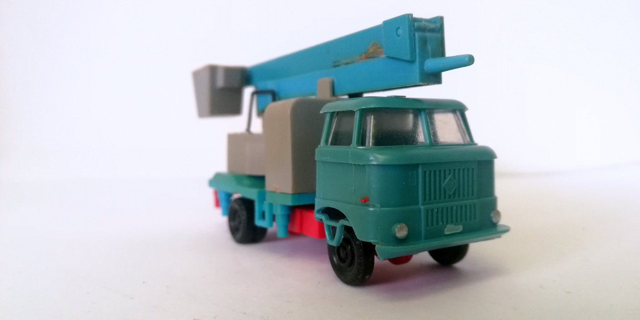 Mach (3285)