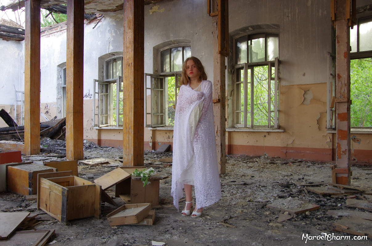 MarvelCharm_Nicolette-Ruins-028