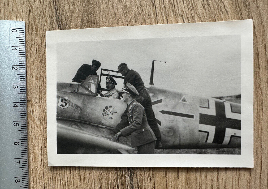 Technik Foto Messerschmitt BF 109 Major A.Galland STAB-JG 26 Kennung Flugzeug WK (2)