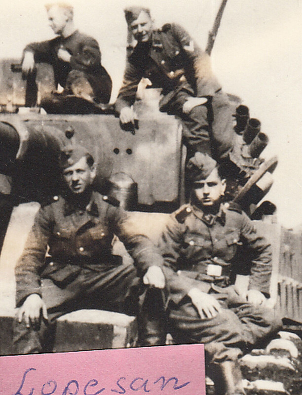 Foto Tiger Panzer tank 27.Frw.Gren.Div. foreign volunteers Kurland Pommern Narwa (1)
