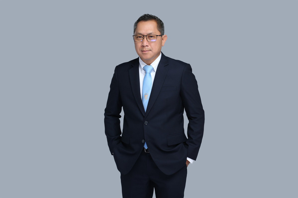 ม.ล. ปีกทอง_แนวนอน