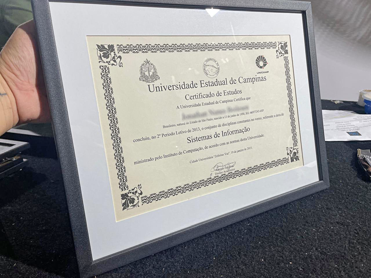 Certificado emoldurado com passe-partout