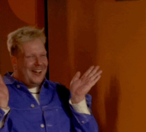 giphy.gif