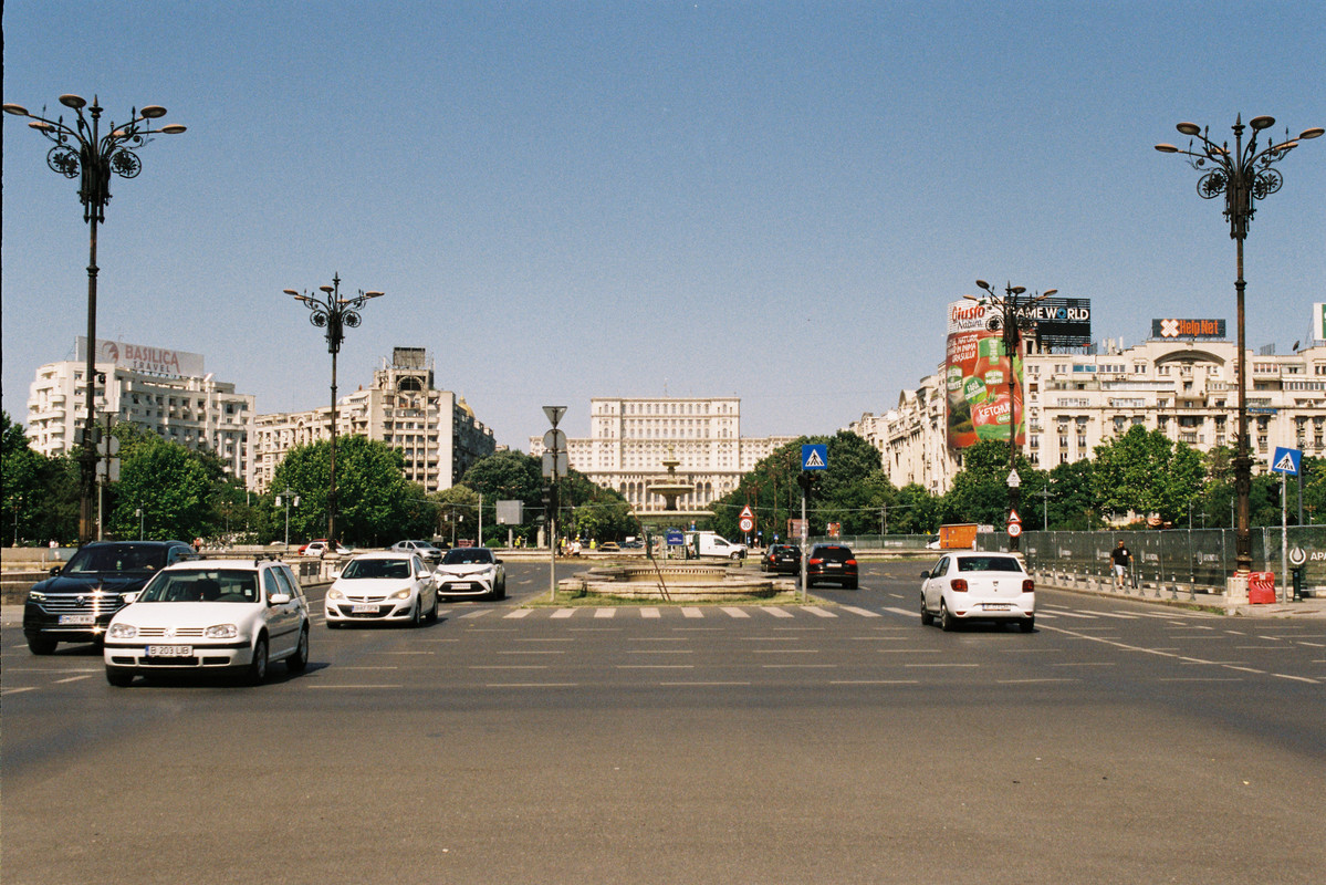 R1-09501-0025.jpg
