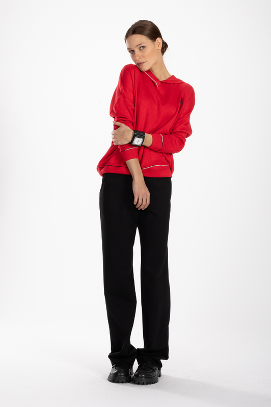 sweter-czerwony-z-kapturem-4 (1)