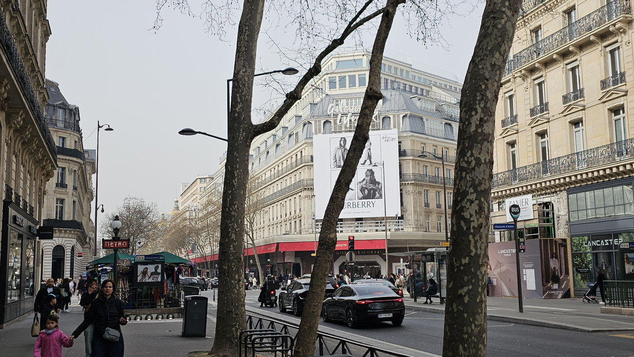 老佛爺百貨男裝館