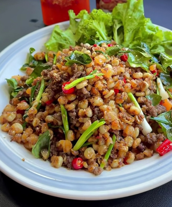 Fry beef corn ពោតលីងសាច់គោ