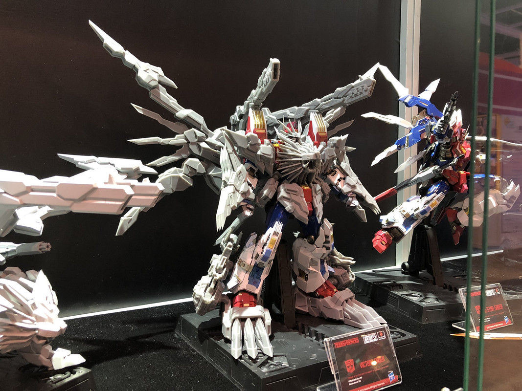 Flame-Toys-Victory-Saber-05