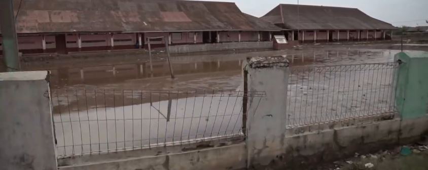 Indonesia classrooms flood affected by climate change