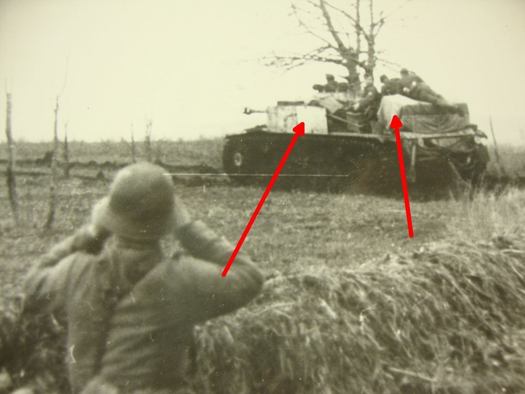 STURMGESCHÜTZ MIT SEITENSCHÜRZEN, Division GD, Ä