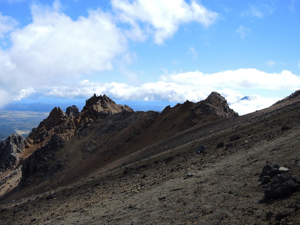 03 Vue sur différents pics et aussi sur le mont 