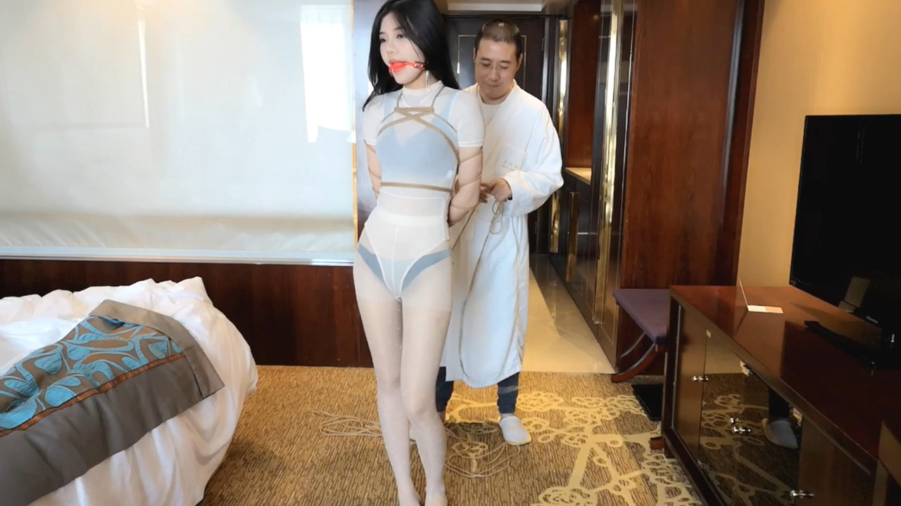 随心原创 江奈 白丝连体衣.mp4_20211228_185153.318