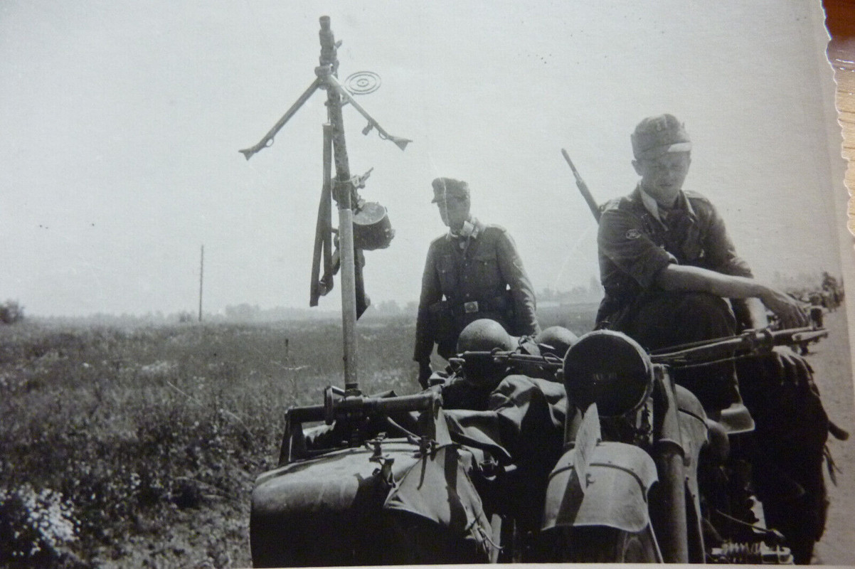 7x KRAD Schützen BMW MG-34 ,Estland Riga,Radfahr Btl 402 Roeckl Motorrad 1941 (2)