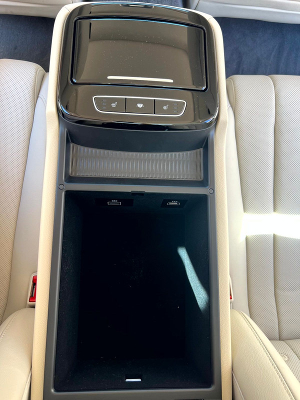 Vehicle thumbnail 12