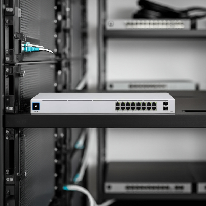 Painel frontal do switch USW-16-Poe com as portas em destaque