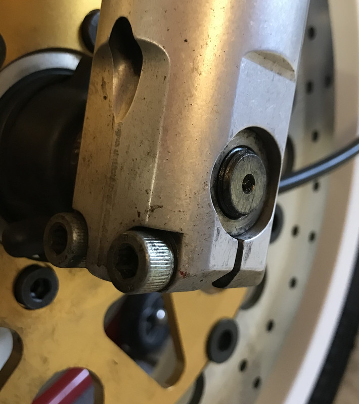 3F04B116-5E46-4DF2-81D4-4F54A5778301