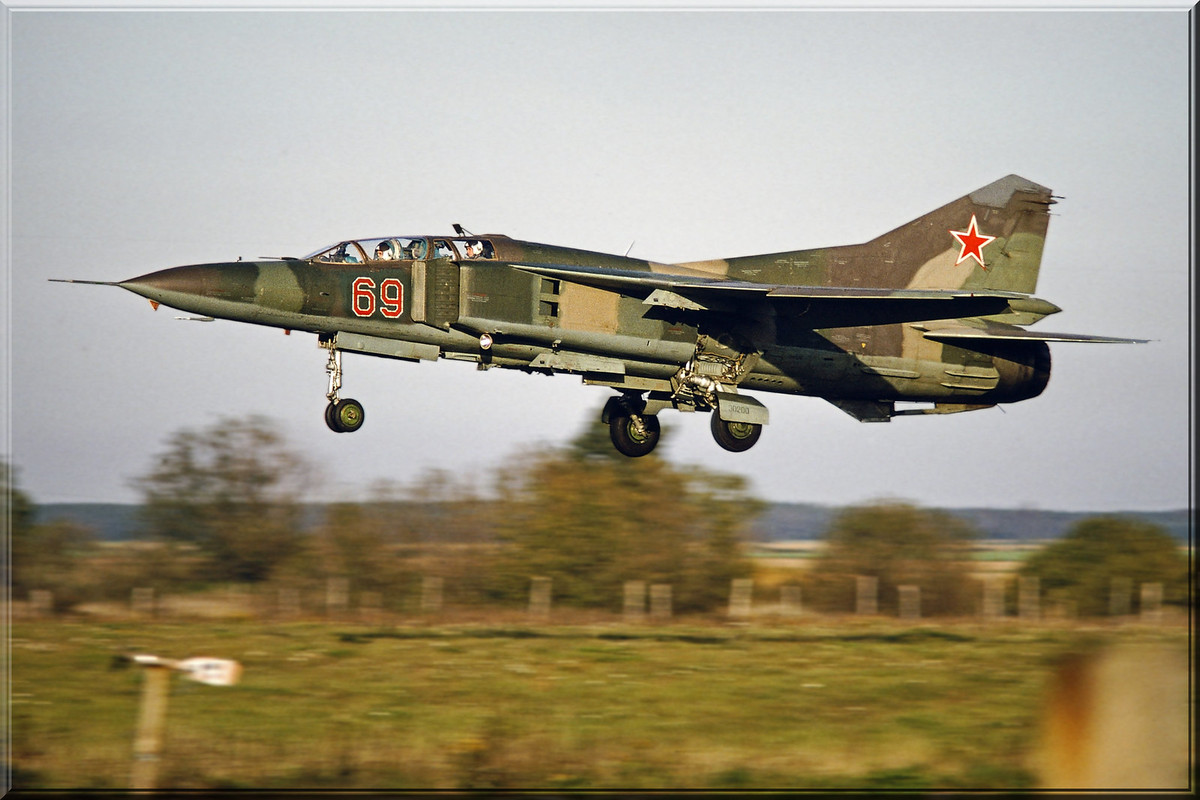 296 IAP Mig-23UB 69 Red_29030200_Summer 1992